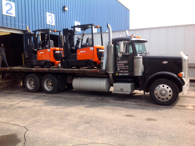 New Doosan electric forklifts