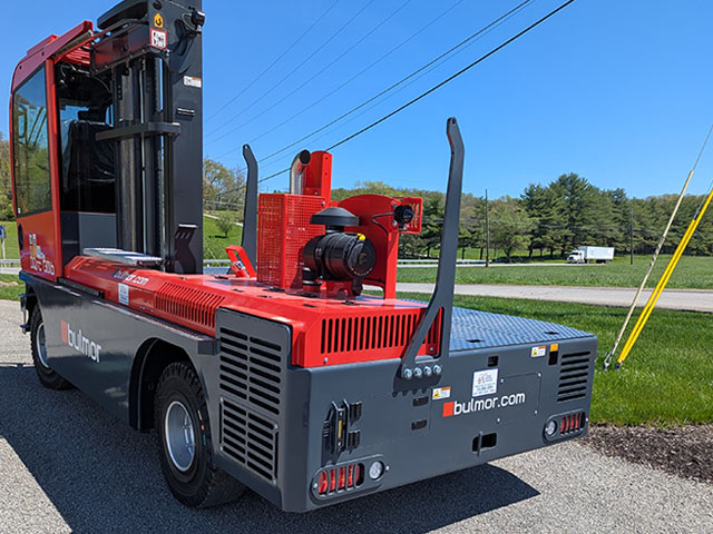 New side loading diesel forklift no DEF required for operation