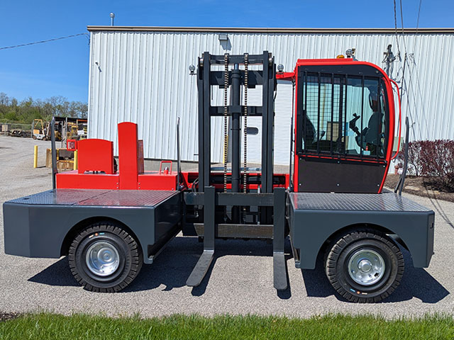 A new Bulmor Sideloader from Langer Material Handling 